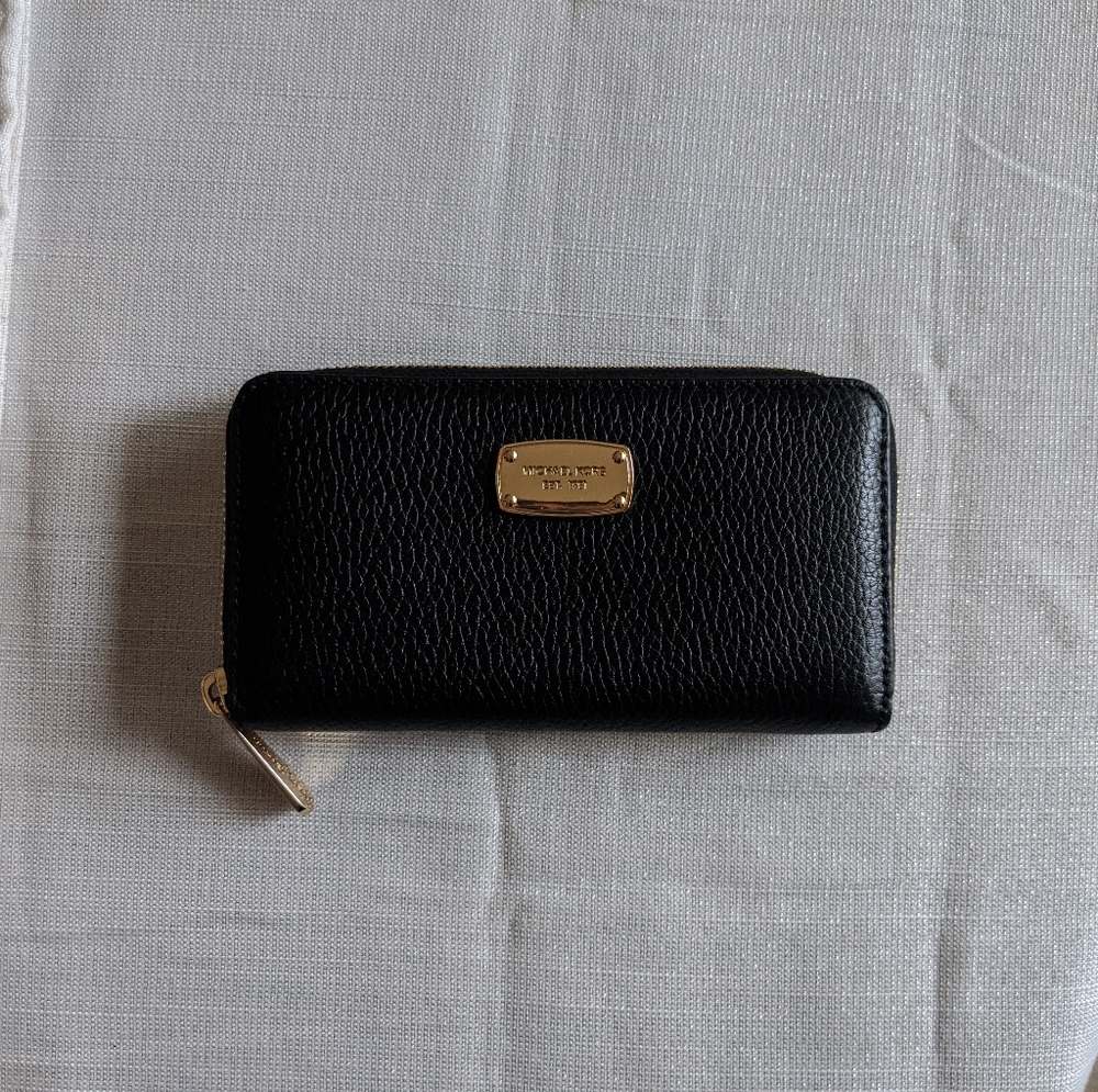 Michael Kors black wallet
